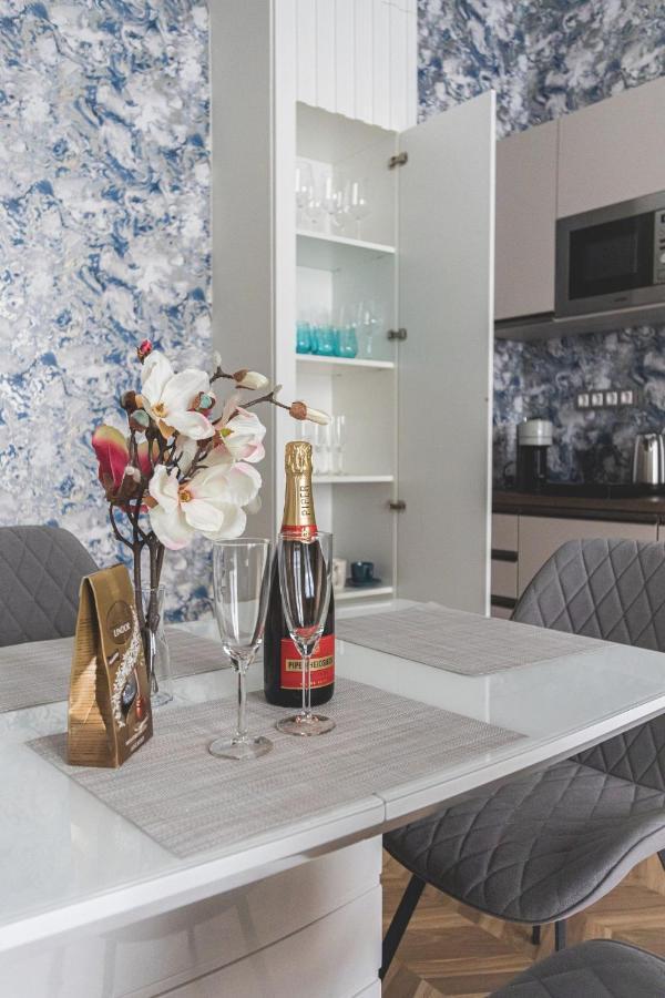 Luxury Gold 2 Bedroom Apartment Budapest Exterior foto